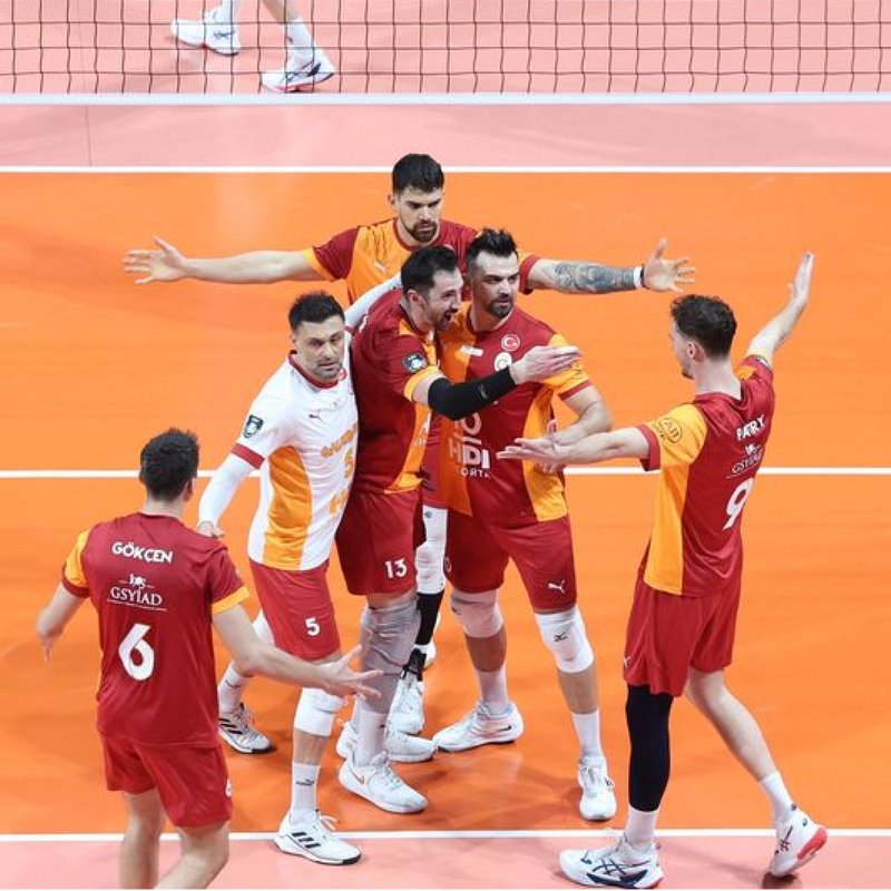 "Türk ekiplerinin karşılaştığı CEV mücadelesinde Galatasaray galip geldi"