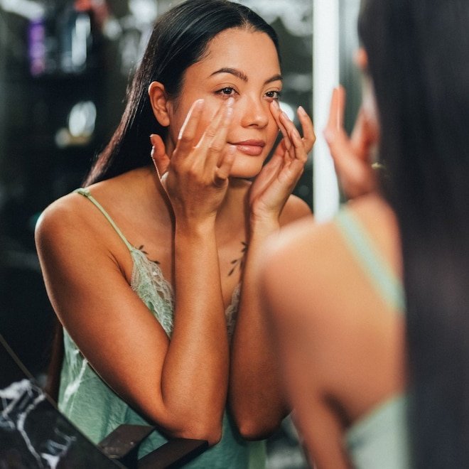 The Top-Rated Korean Skincare: Products That Make Pores Disappear