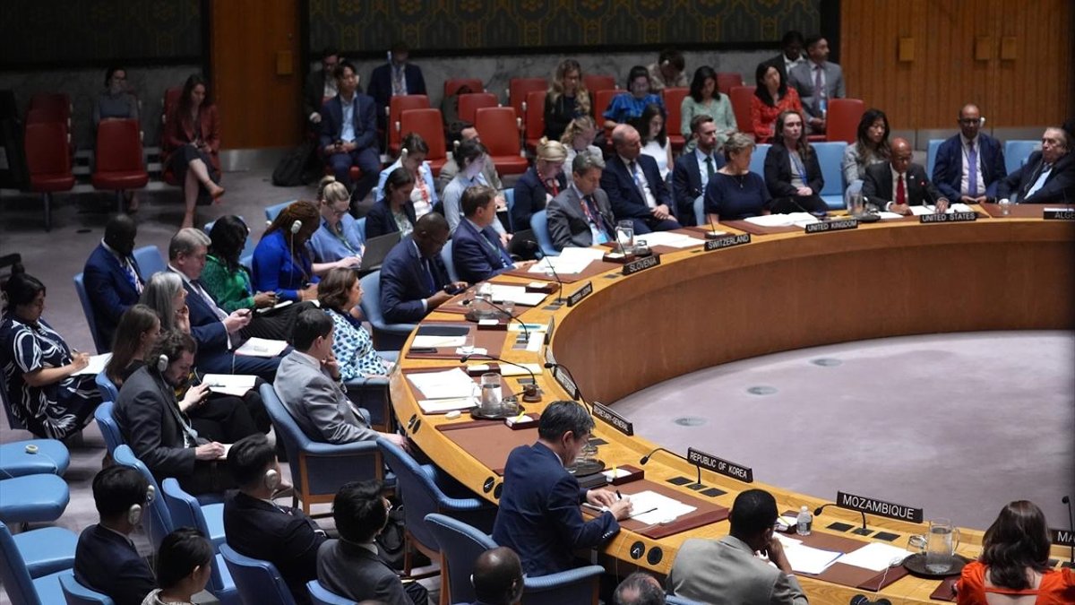 ABD'nin Venezuela'ya müdahalesi için BM: Güvenlik Konseyi'nde acil toplantı talebi