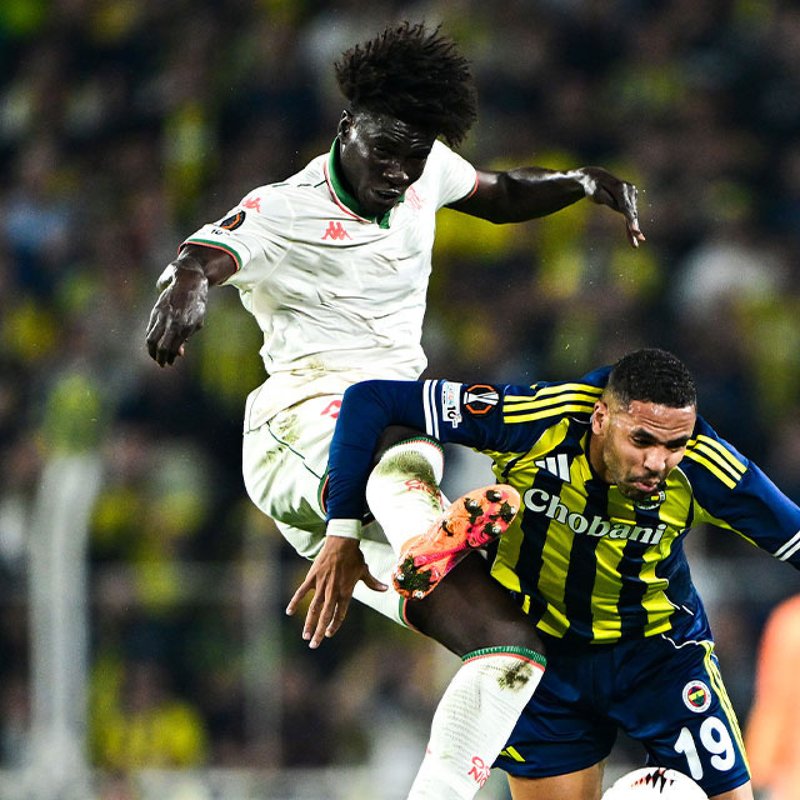 Oppong F.Bahçe için İstanbul'a geliyor!