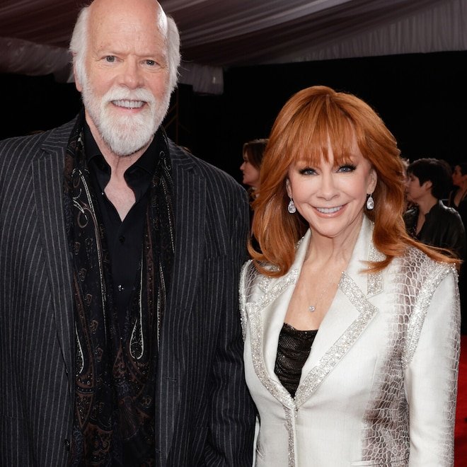 Reba McEntire, Rex Linn'in Düğününün Neden Ertelenmiş Olduğunu Açıkladı