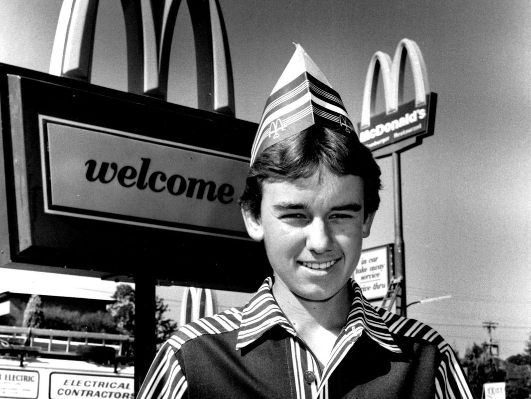 Vintage photos show what it was like: to eat at McDonald's in the 1980s