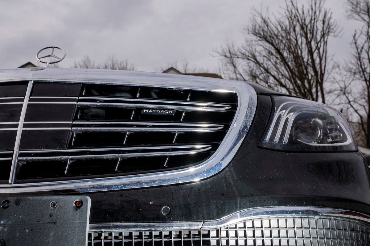Bir iflas eden milyarderin kurşun geçirmez Mercedes'i,: 63.000 dolara açık artırmada satıldı. Olayın detayları burada.