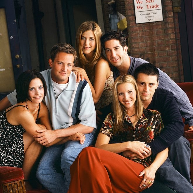 Lisa Kudrow Details Allegedly “Brutal” Behavior of Friends Writers
