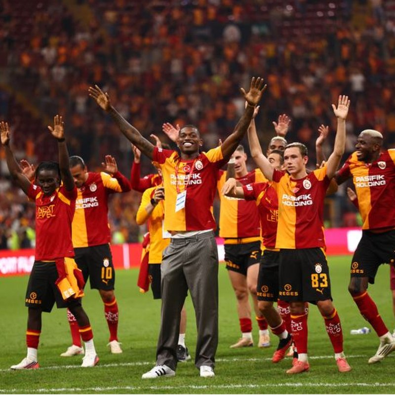 Galatasaray'da galibiyet üçlüsü Leao'dan!
