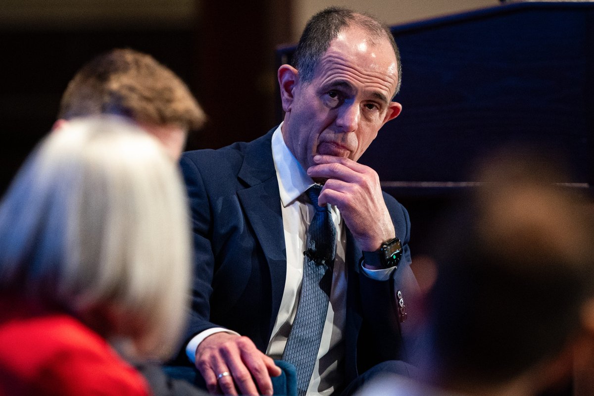 Keith Rabois explains why he: gave up laptops and desktops