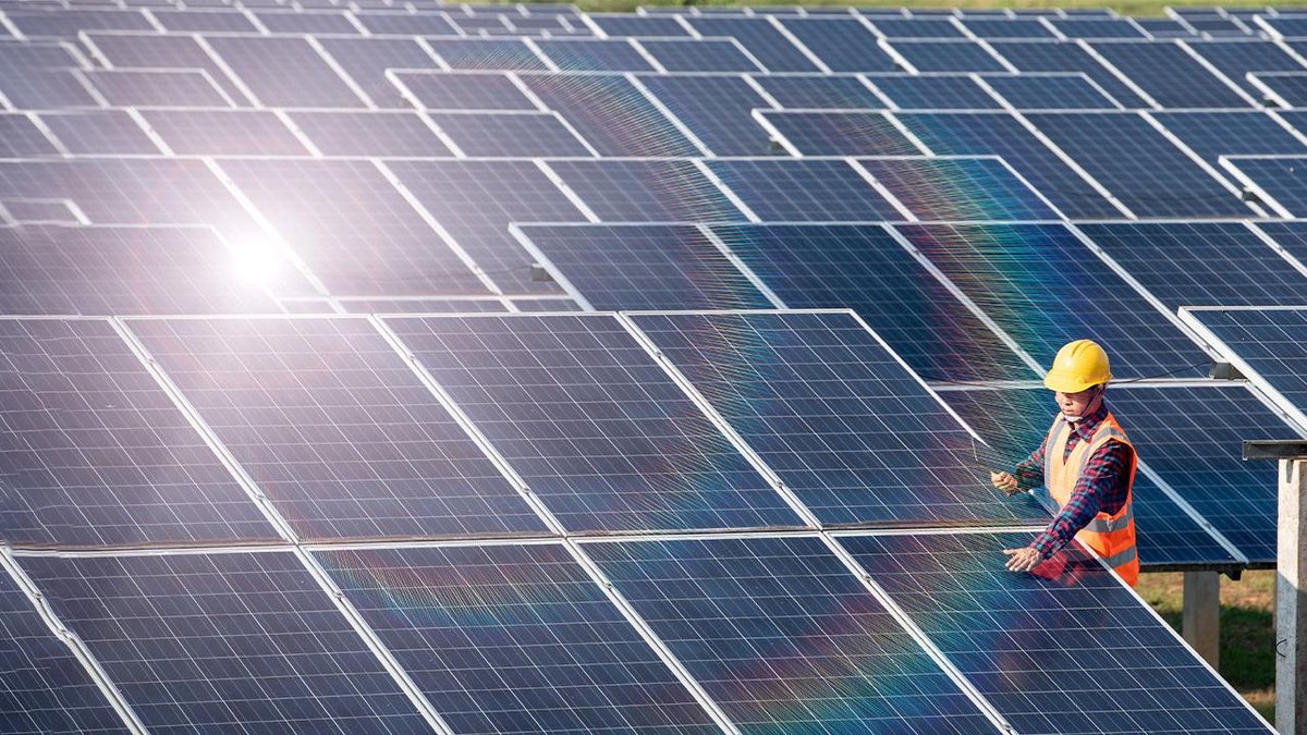 "Yenilenebilir enerji sektöründeki istihdam, ilk kez gerileme gösterdi"