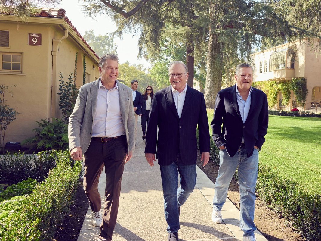 Netflix, Warner Bros. teklifini güçlendirirken Paramount'un: David Ellison'ı anlaşmayı bozmak için harekete geçti