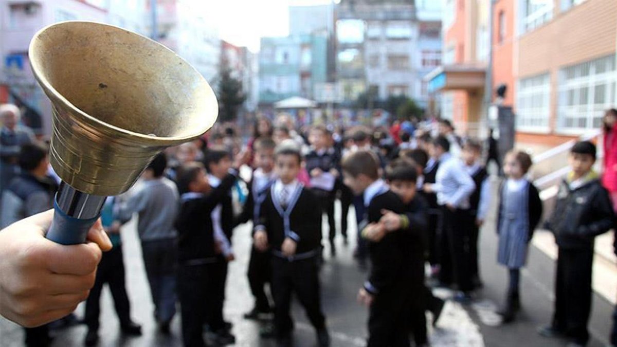 "Yarıyıl tatilinin sona ermesiyle birlikte ilk ders zili bugün çalacak"