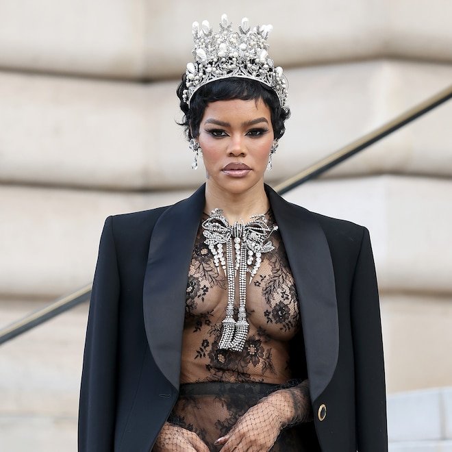 Teyana Taylor, Şeffaf Siyah Dantel Elbisesiyle Göz Doldurdu