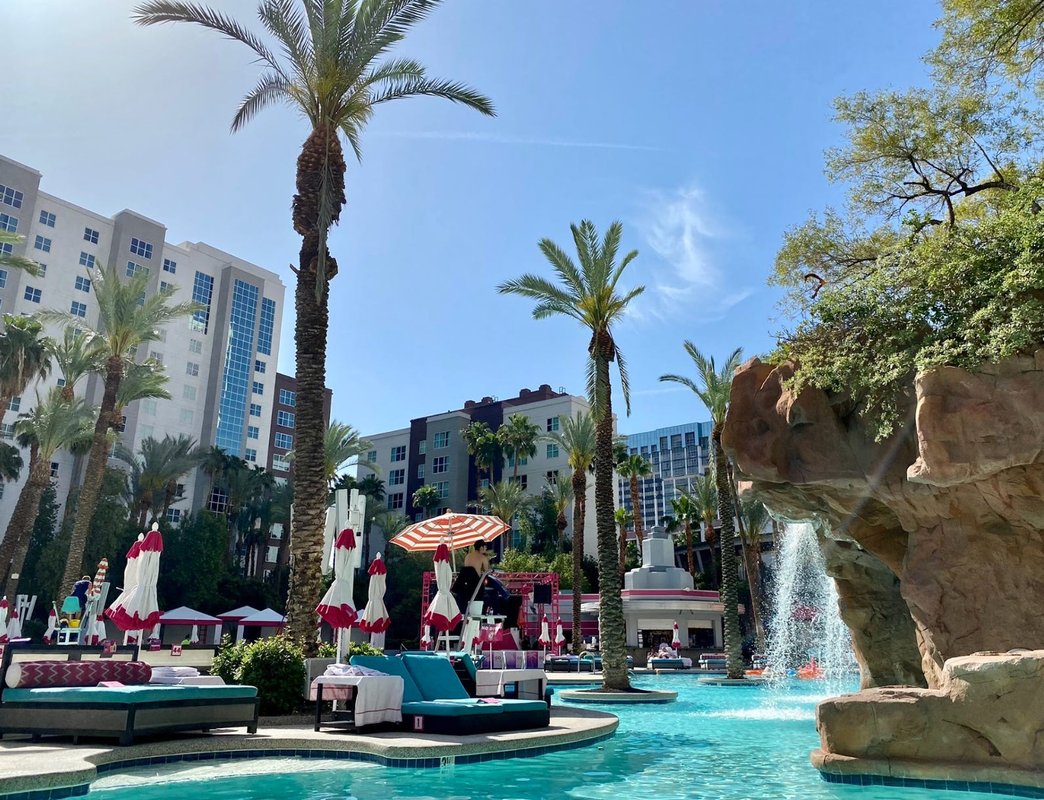 I've been to every hotel on the Las Vegas Strip — but there are just 5 that I'll always return to