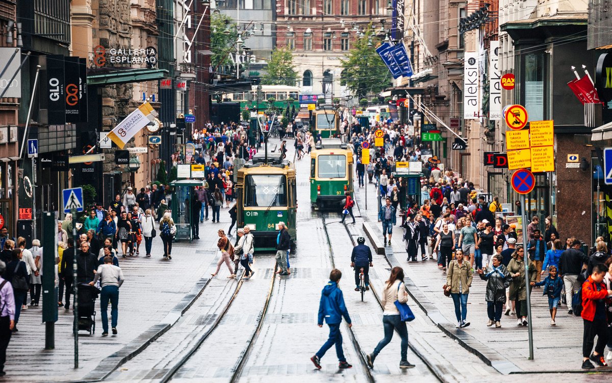 Finlandiya, ABD’den önde gelen teknoloji ve yapay zeka uzmanlarını çekmek için iki haftalık vizeler sunuyor, çalışma hayatını dengelemeye odaklanıyor.