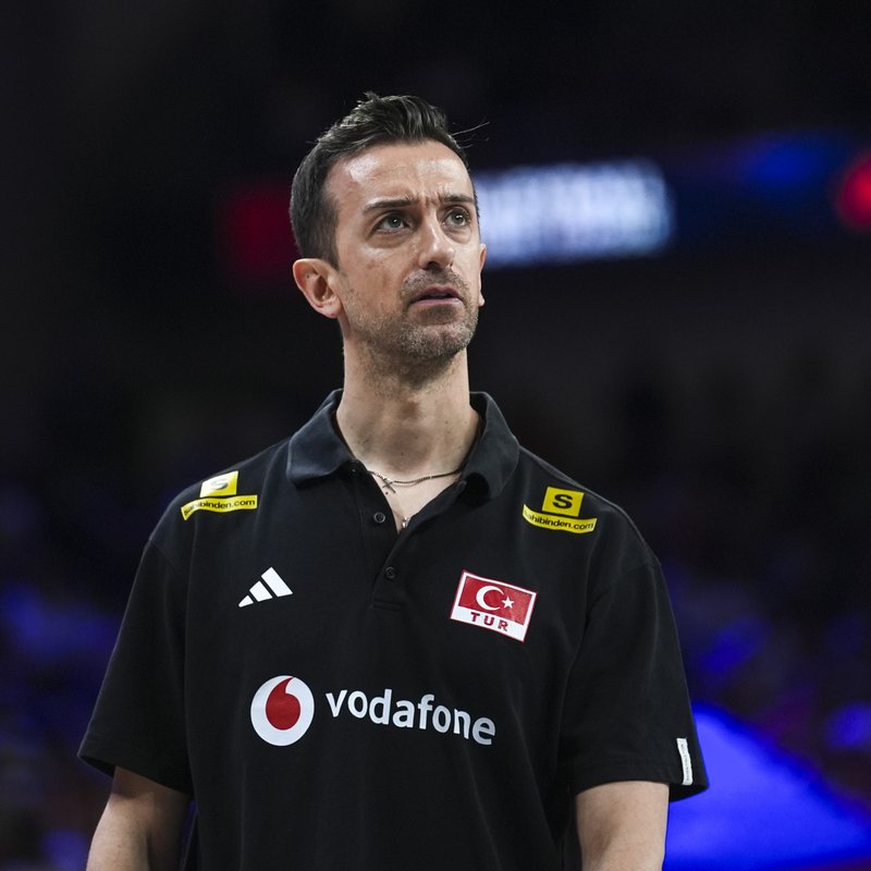 Türk voleyboluna Santarelli damgası!