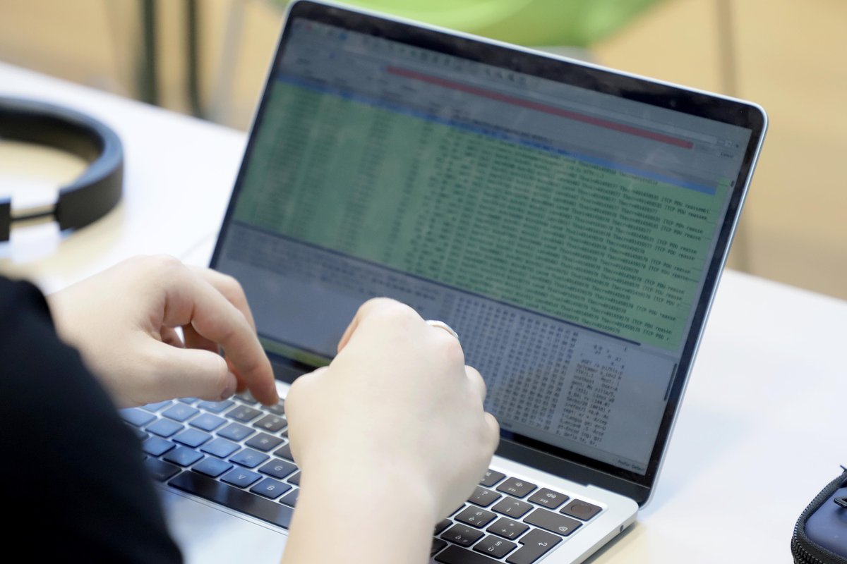 Davos'taki Yönetici İsimler, Yapay Zeka'nın En Büyük Sorununun Abartı Değil, Güvenlik Olduğunu Belirtti