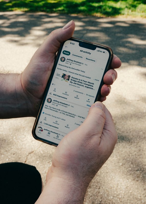 Some job seekers are running out of money — so they're sharing GoFundMe campaigns on LinkedIn.