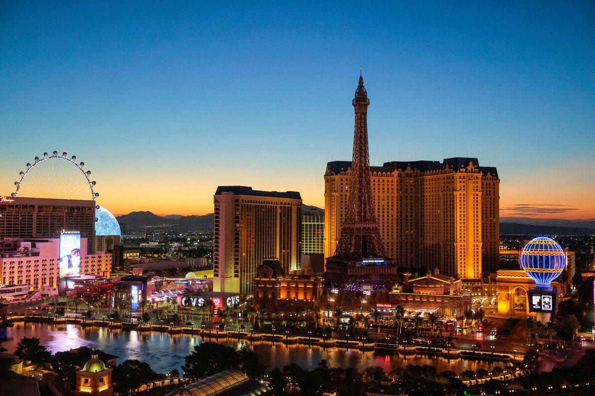 Vegas hotels are panicking about losing Canadian tourism amid Trump's trade wars: 'We want to welcome them back'