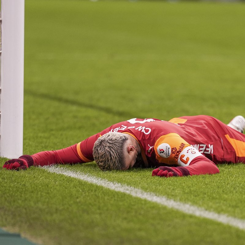 Galatasaray'daki olumsuz durumun sebepleri neler?