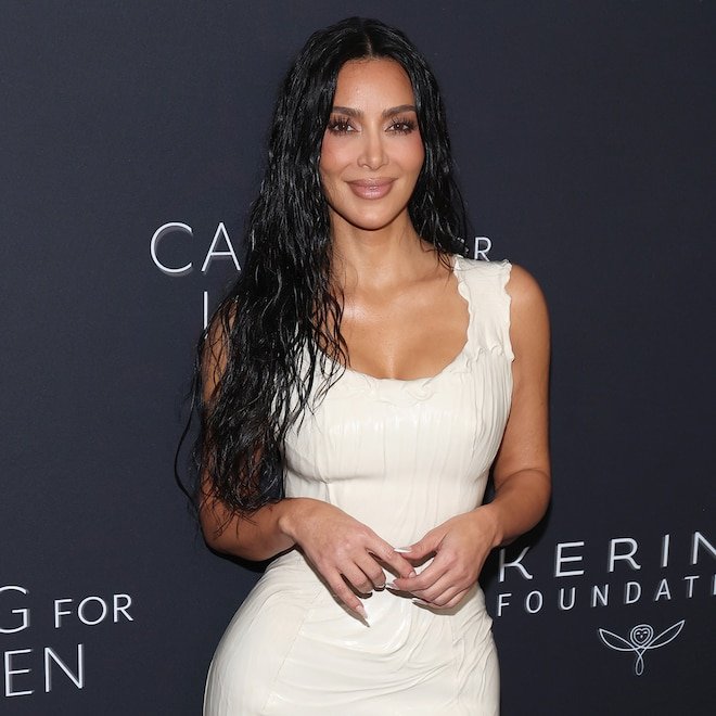 Kim Kardashian, Dört Yeni Yavru Köpeğiyle Ev Hayatına Dair Bir Kesit Paylaştı