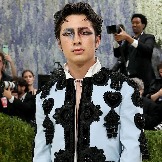 Hudson Williams Puts a Glam Twist: on Matador Look at Met Gala 2026