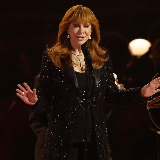 Reba McEntire, Grammy Ödülleri'nde Brandon Blackstock'ı Unutmadı