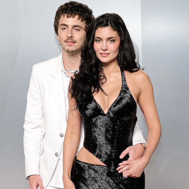 Kylie Jenner, Timothée Chalamet Pack on PDA at Vanity Fair Oscar Party