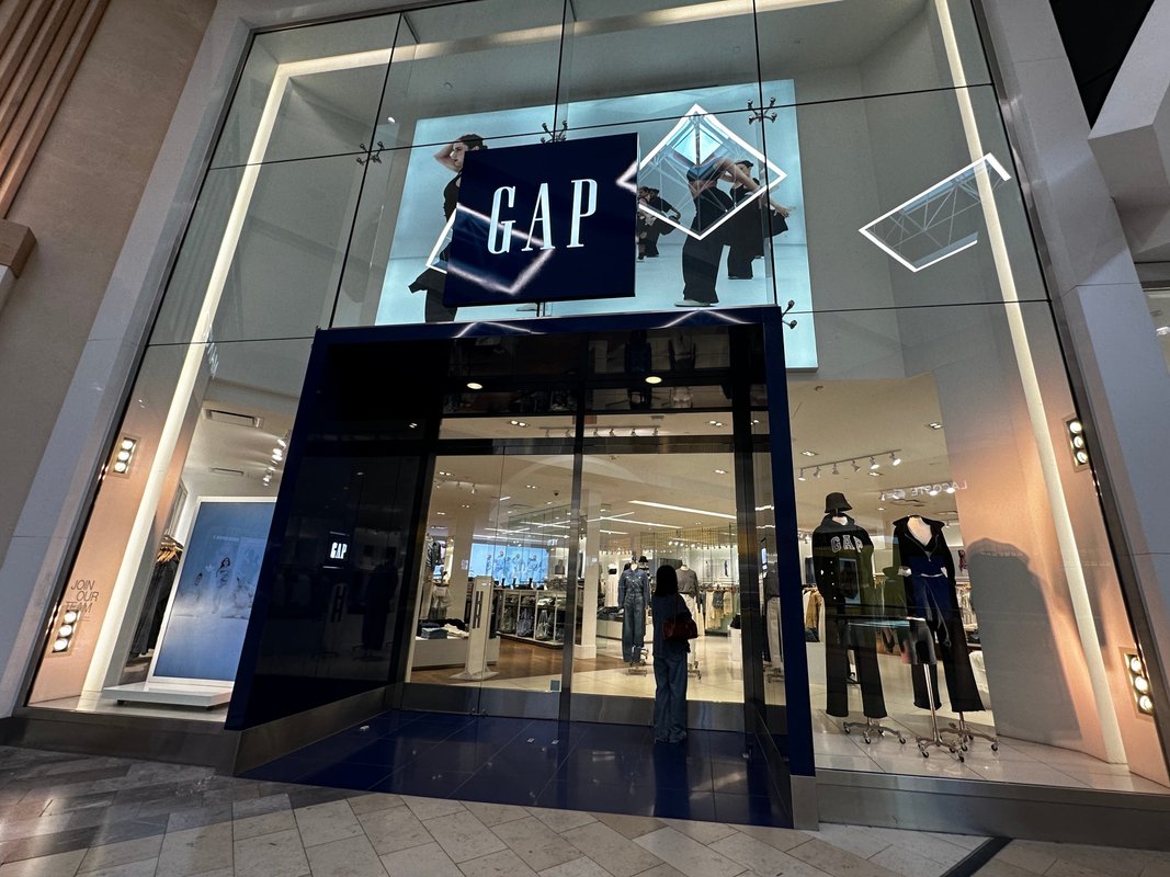 I shopped Gap's new Victoria Beckham collection. It's one of the best fashion collaborations of the year — if you're tall enough to wear it.