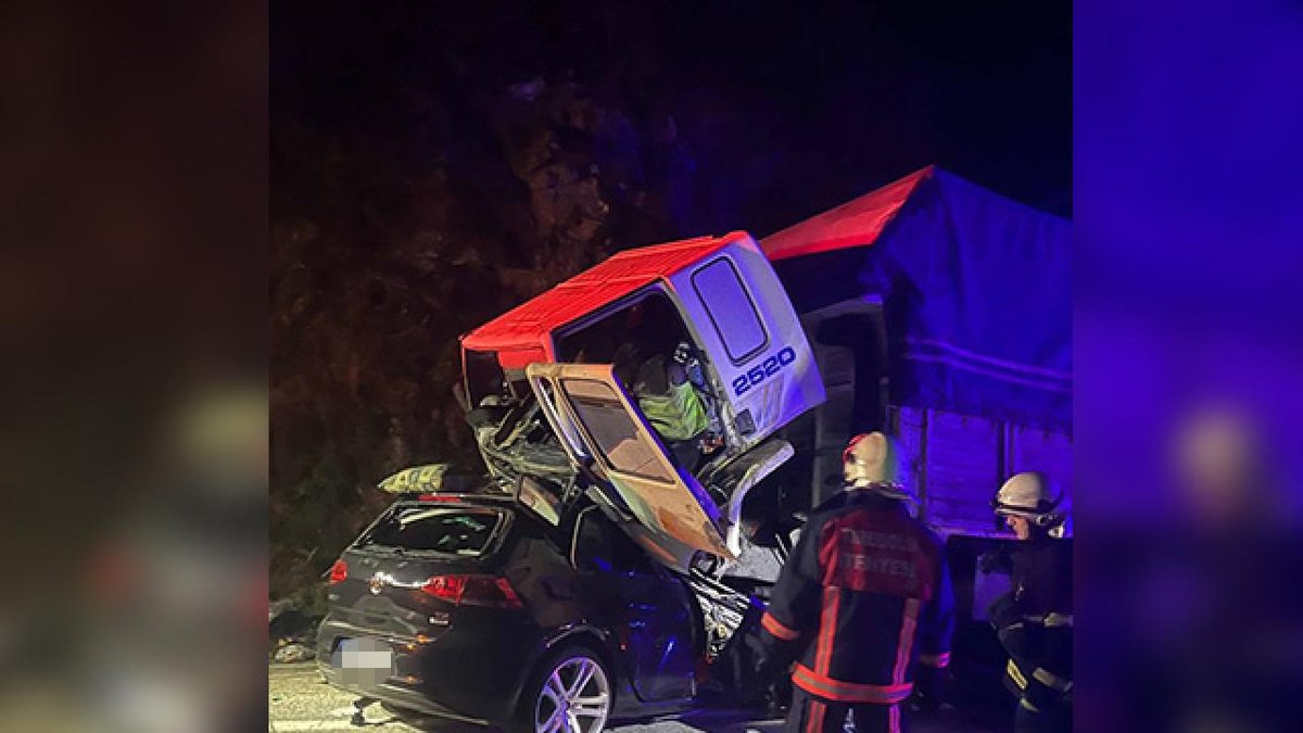 Giresun’da tır ile otomobilin çarpışması: sonucu üç kişi hayatını kaybetti