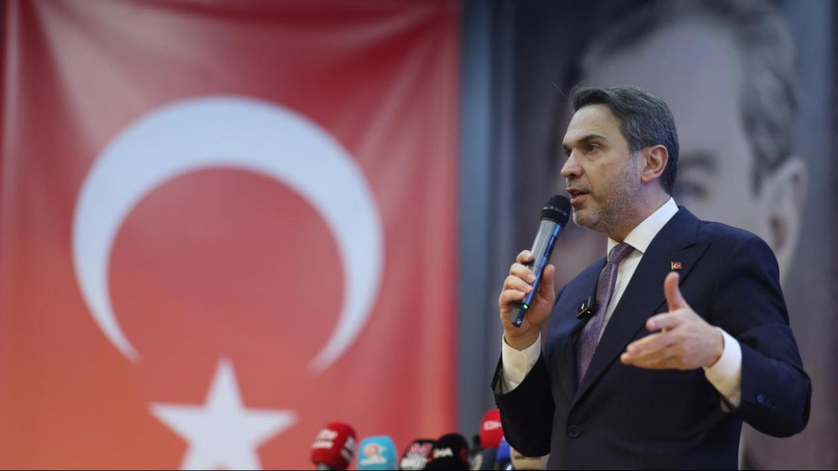 "Bakan Bayraktar: Türkiye, nükleer reaktörden elektrik üretimiyle bir ilke imza atacak"