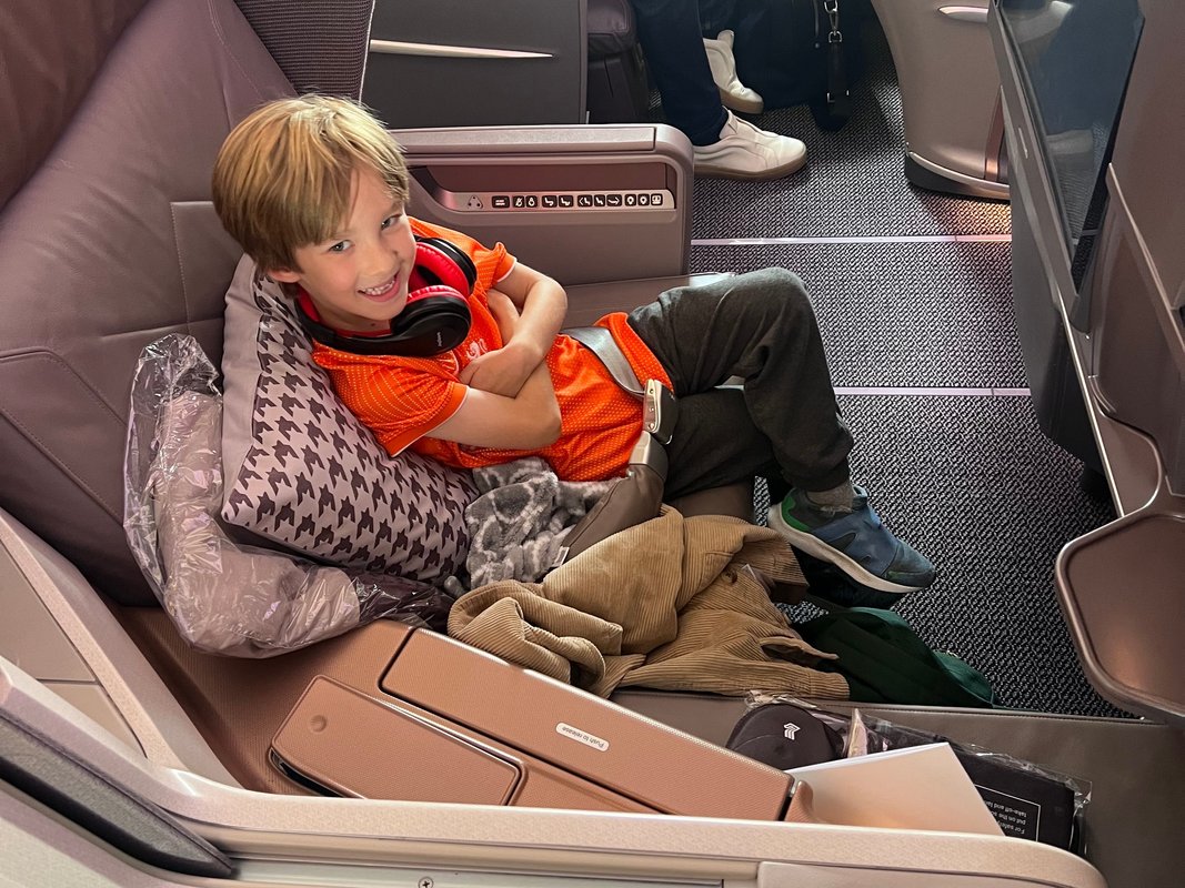 Ailem, Singapore Airlines'ın business class'ında 13 saat boyunca uçtu. Beğendiğimiz ve eksik bulduğumuz noktalar şunlardı.