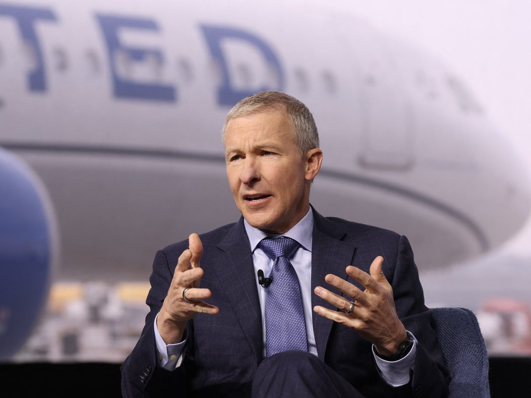 United CEO tells Congress to end the shutdown: 'Please get the deal done soon'