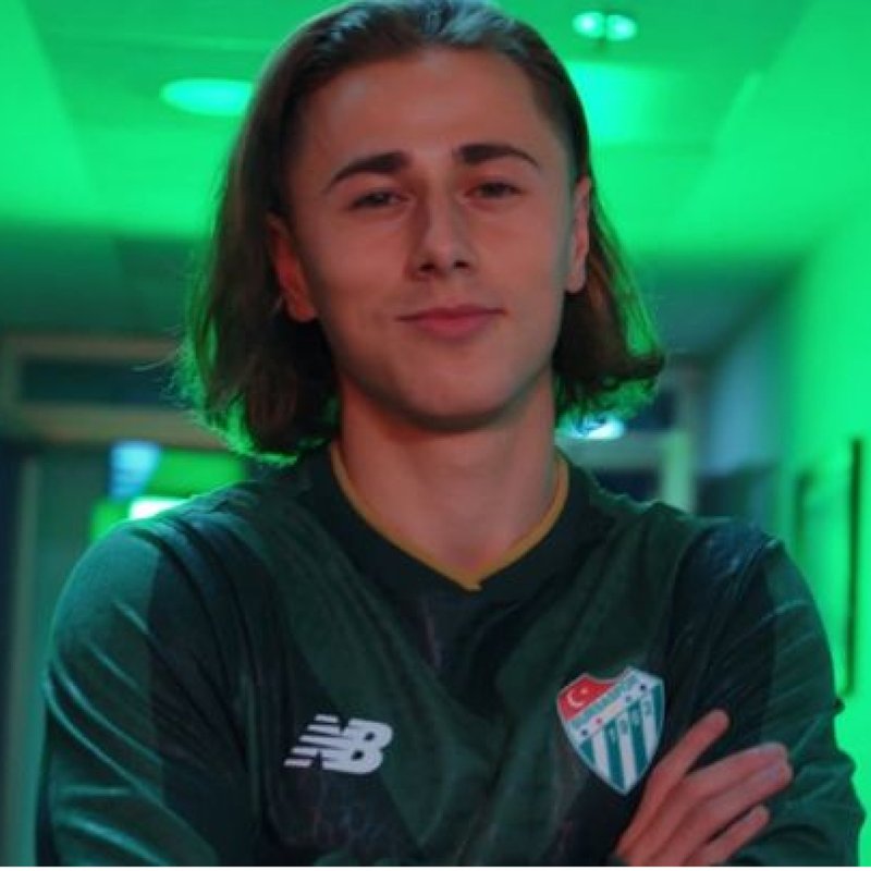 Bursaspor, ara transfer döneminde: dördüncü oyuncusu ile sözleşme imzaladı.