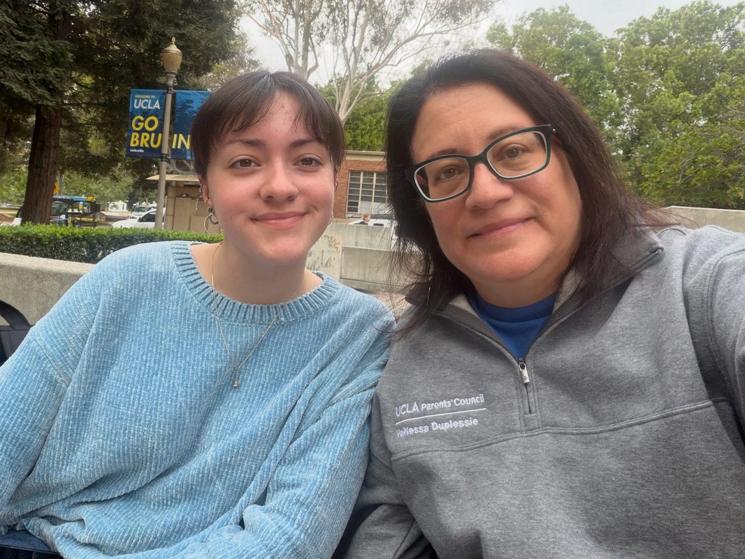 I just moved my daughter out of her freshman year college: dorm. Here's everything I wish I'd known ahead of her first year.