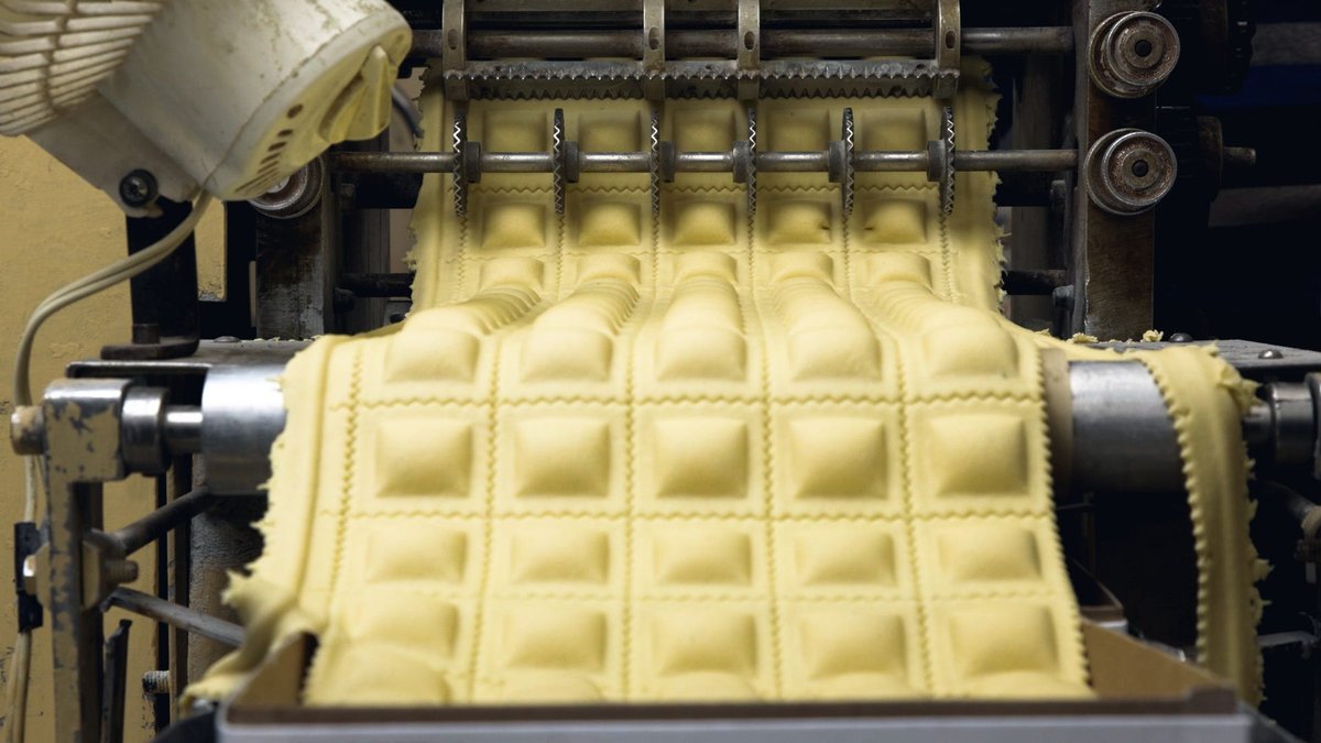 Inside Brooklyn's Little Italy pasta shop that uses a machine over 115 years old