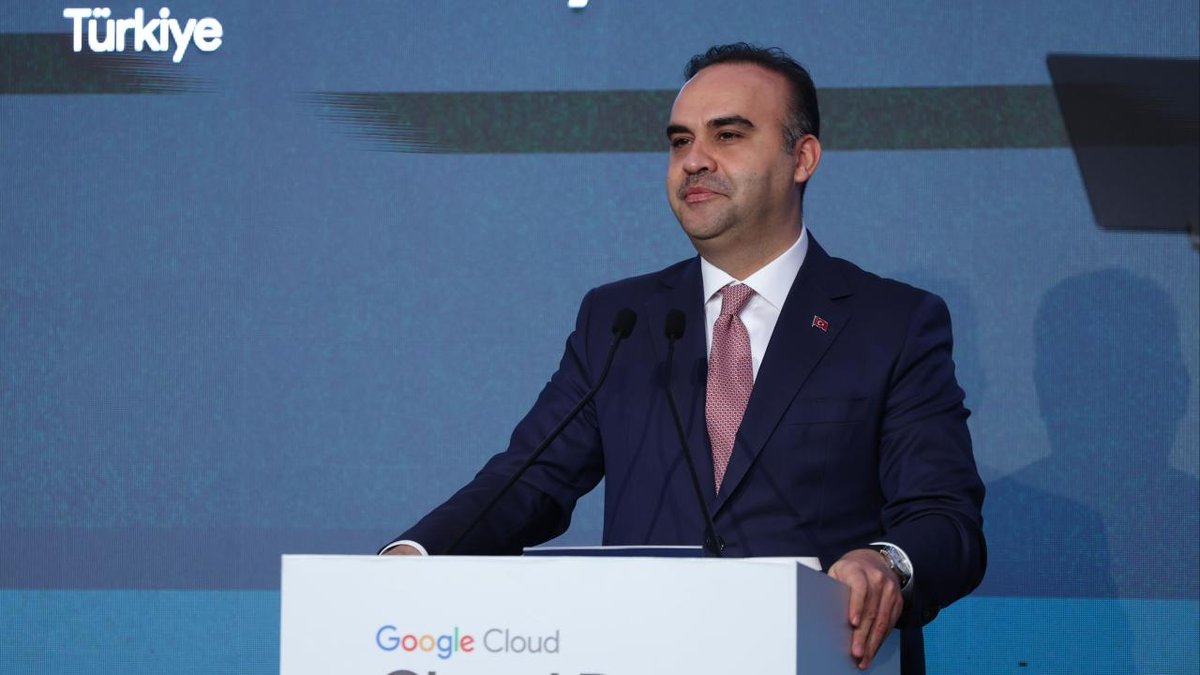 Bakan Kacır: Yıllık 15 milyar dolarlık ticaret hedefimize ulaşmak için gerekli adımları atmaya devam edeceğiz