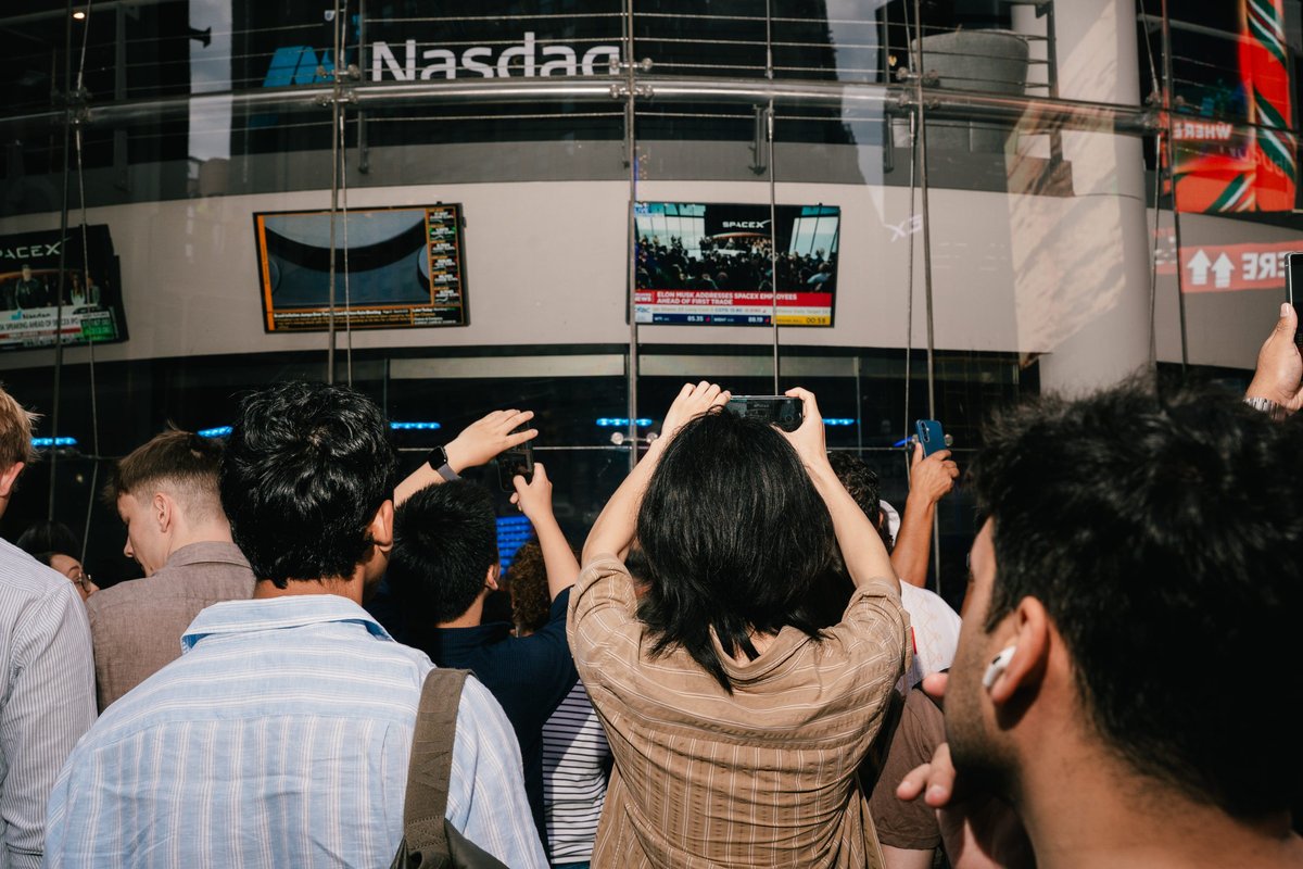 I was at the Nasdaq for SpaceX's IPO: with Musk fanboys, retail investors, and confused tourists.