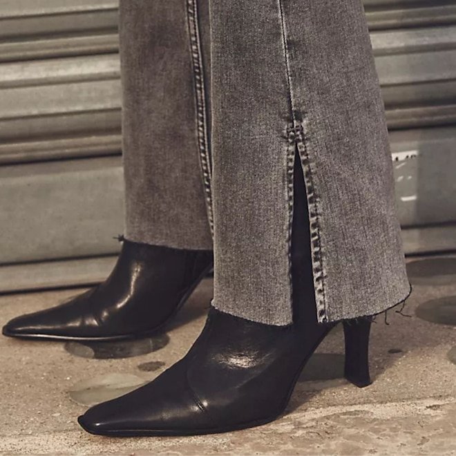 Nordstrom'da Ücretsiz En İyi Flare Jean Fırsatları Bulundu