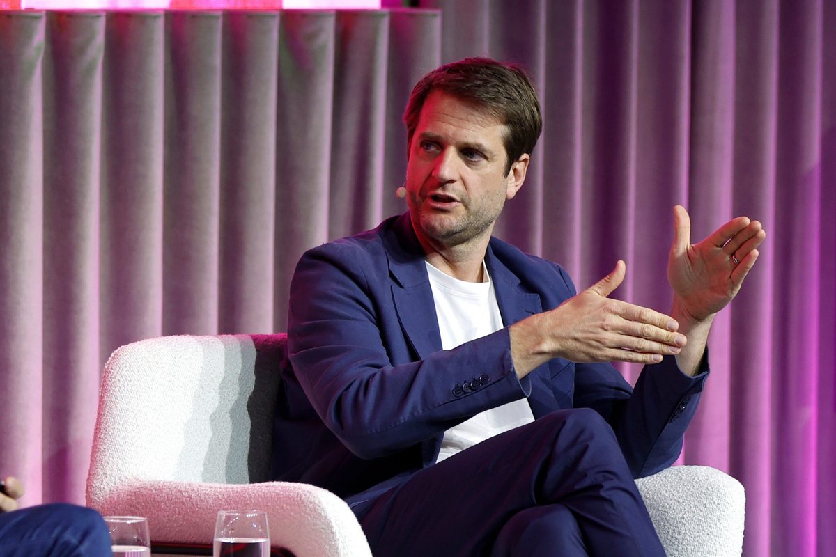 Klarna has 3,000 employees. The CEO says he expects that to be down to less than 2,000 employees by 2030.