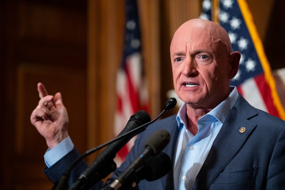 "Hegseth'in Mark Kelly'ye karşı açtığı dava, ABD askerleri ve gazileri için korkutucu bir uyarı niteliğinde, hukuk uzmanları belirtiyor."
