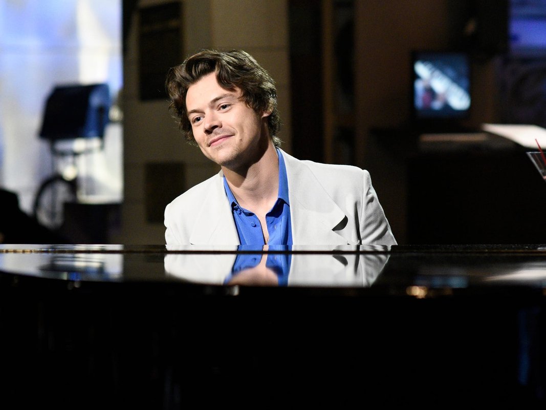 All 43 musicians who have pulled double duty as host and musical guest on 'SNL'