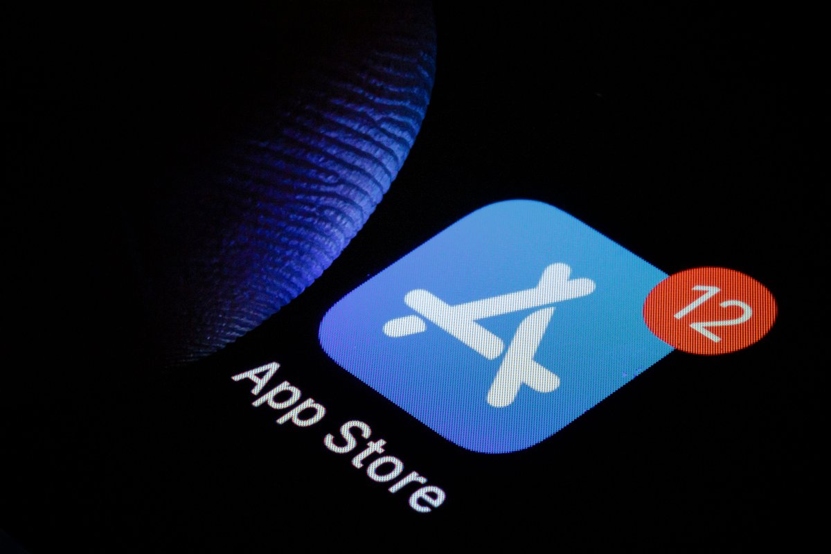 Developers warn flood of vibe-coded: apps could slow Apple approvals