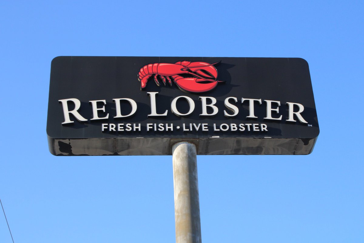Red Lobster's wunderkind CEO might have the secret sauce for turnarounds. Private equity should be taking notes.