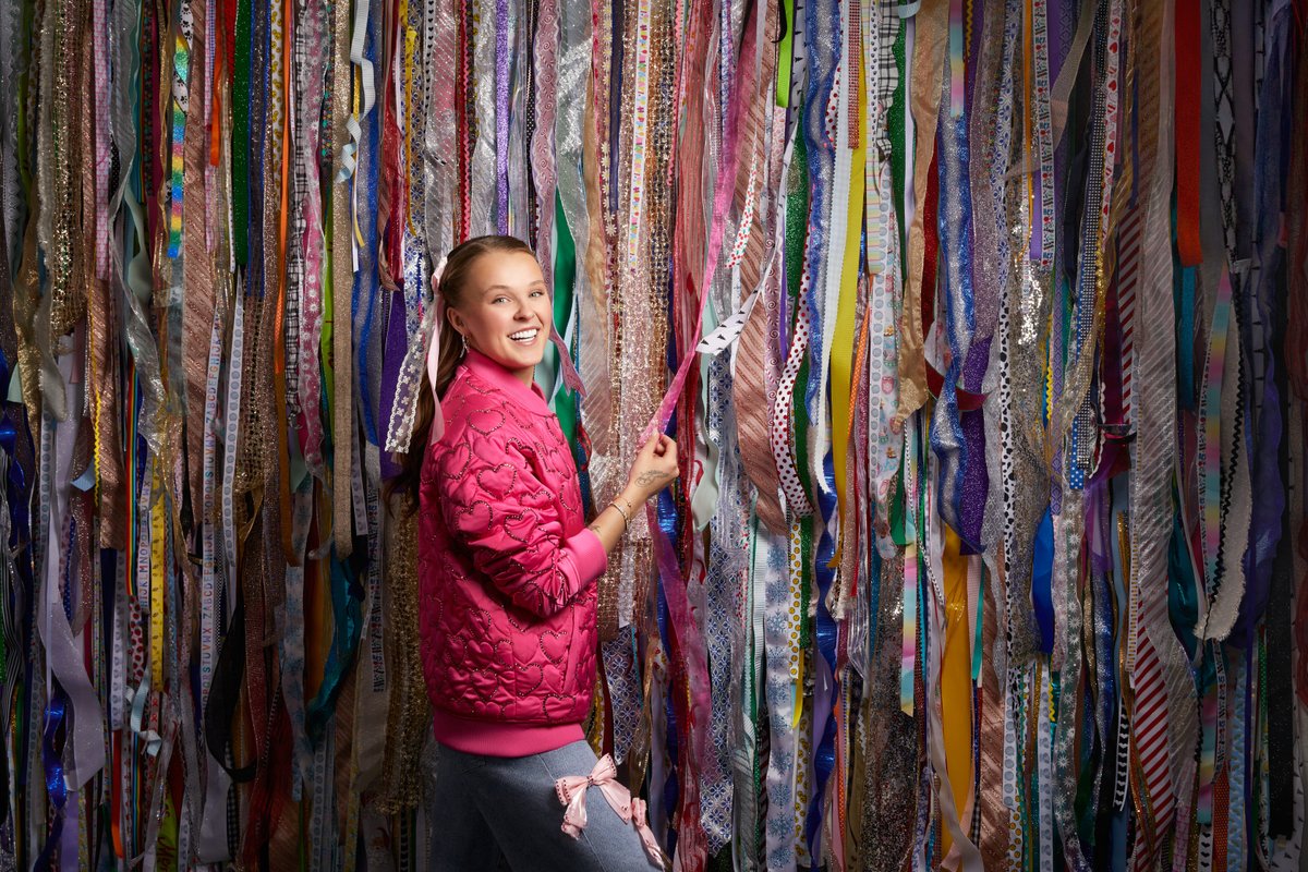 After painful lessons as a child star, JoJo Siwa is reclaiming her multimillion-dollar brand.