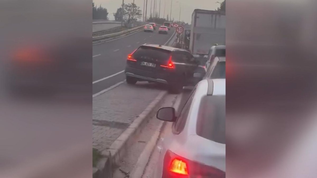 İzmir'de trafik güvenliğini ihlal eden sürücüye 8.306 lira para cezası kesildi