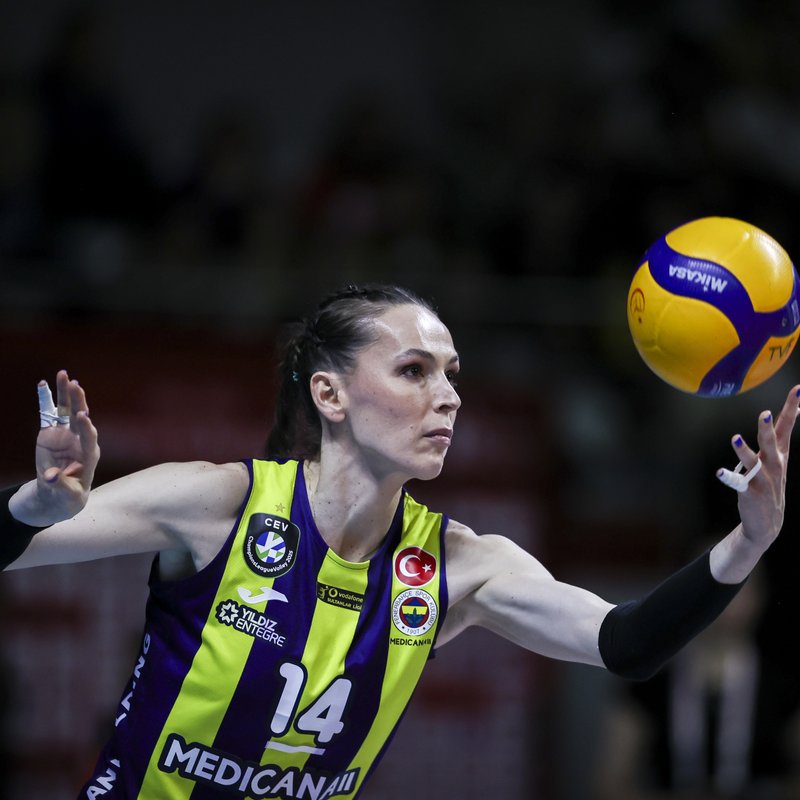 Fenerbahçe'den Eda Erdem: için 'son imza' açıklaması!