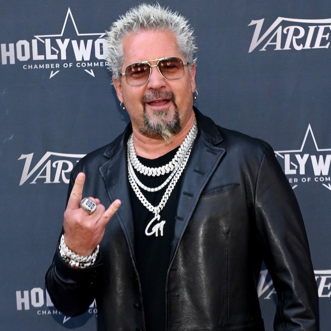 Guy Fieri, 58. doğum günü için bambaşka bir görüntüyle dikkat çekiyor.
