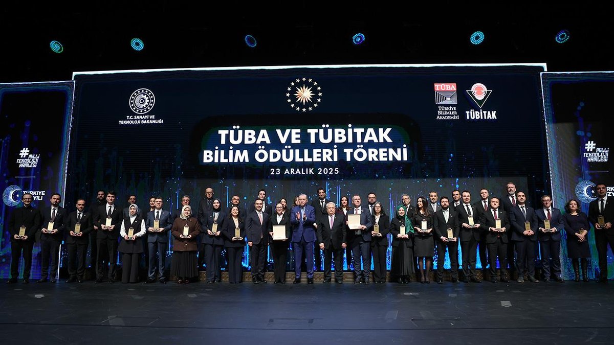 "TÜBA ile TÜBİTAK ödülleri, kazananlarına teslim edildi"