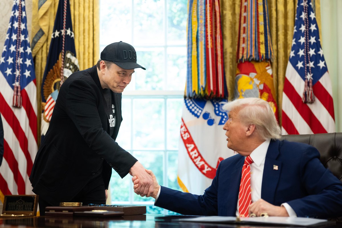 "Elon Musk, başkanın yoğun geçtiği bir hafta sonu Donald Trump ile akşam yemeği yedi"