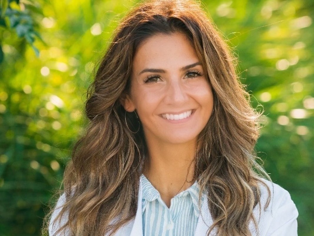 A preventive neurologist shares 3 simple habits she follows to help reduce her Alzheimer's risk