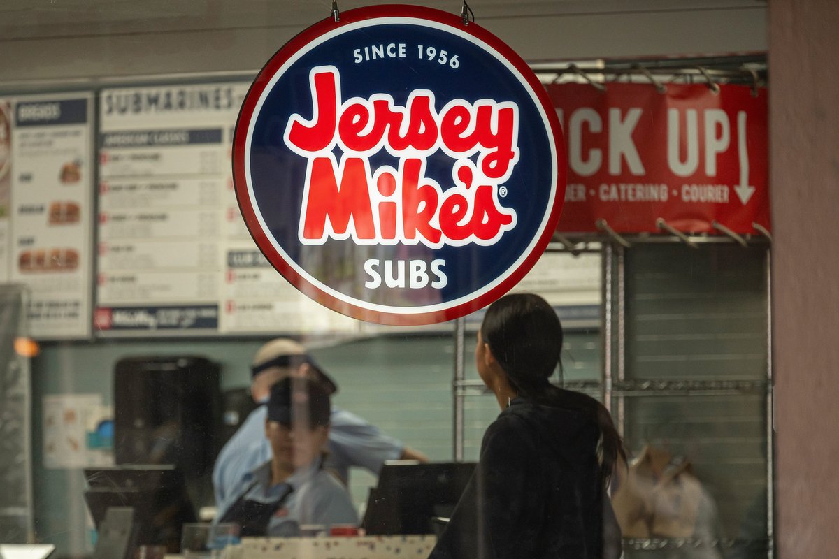 4 takeaways from Jersey Mike's IPO filing, from a $41 million jet to plans to quadruple stores