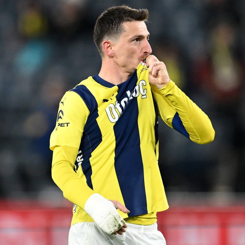 Fenerbahçe'de Mert Hakan Yandaş kararı!